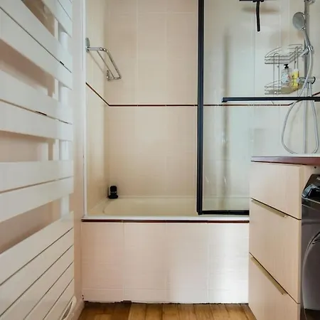 Luxury Apartment With View Car Park Paris Exterior photo